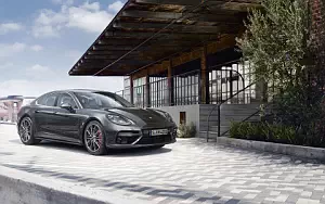   Porsche Panamera Turbo - 2016