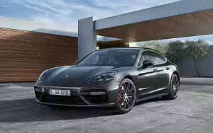   Porsche Panamera Turbo - 2016