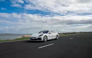   Porsche Panamera 4 E-Hybrid (Carrara White Metallic) - 2024