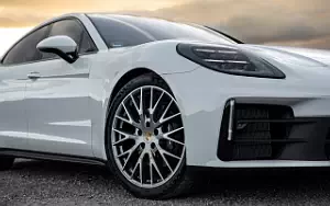   Porsche Panamera 4 E-Hybrid (Carrara White Metallic) - 2024