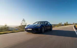   Porsche Panamera 4 (Gentian Blue Metallic) - 2024