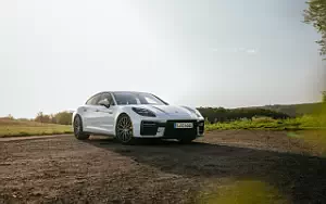   Porsche Panamera 4S E-Hybrid (Carrara White Metallic) - 2024