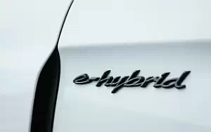   Porsche Panamera 4S E-Hybrid (Carrara White Metallic) - 2024