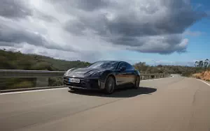   Porsche Panamera (Volcano Grey Metallic) - 2024