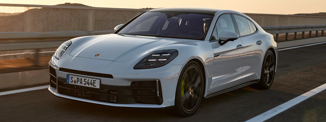   Porsche Panamera 4S E-Hybrid - 2024 - Car wallpapers