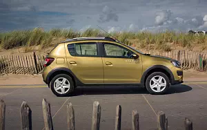   Renault Sandero Stepway RU-spec - 2009