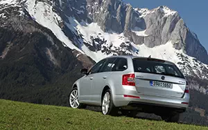   Skoda Octavia Combi 4x4 - 2013