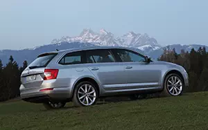   Skoda Octavia Combi 4x4 - 2013