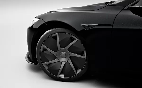   Tesla Model S Plaid - 2025