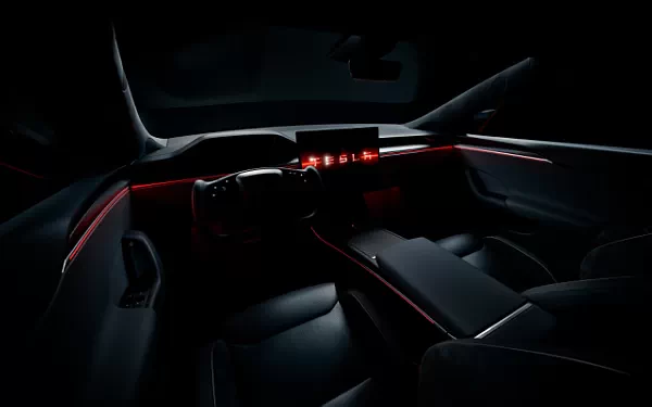   Tesla Model S Plaid - 2025