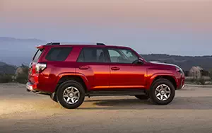   Toyota 4Runner US-spec - 2014