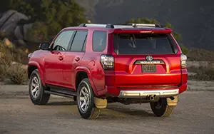   Toyota 4Runner US-spec - 2014