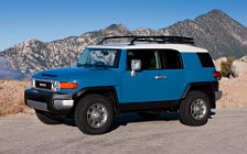   Toyota FJ Cruiser - 2011