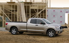   Toyota Tundra Double Cab - 2007