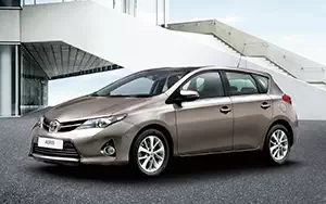   Toyota Auris - 2012