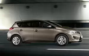   Toyota Auris - 2012