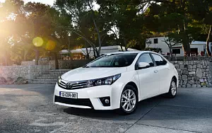   Toyota Corolla - 2013