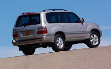   Toyota Land Cruiser 100 - 2002