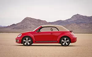   Volkswagen Beetle Cabriolet Turbo US-spec - 2012