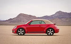   Volkswagen Beetle Cabriolet Turbo US-spec - 2012