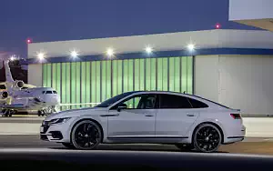   Volkswagen Arteon 4MOTION R-Line Edition - 2020