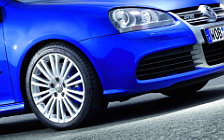 Volkswagen Golf R32 - 2005