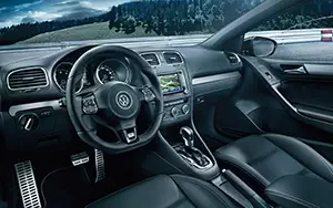   Volkswagen Golf R Cabriolet - 2013