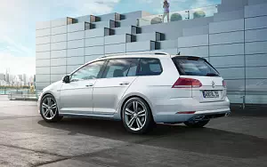   Volkswagen Golf Variant R-Line - 2017