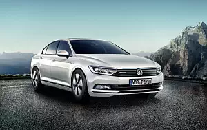   Volkswagen Passat BlueMotion - 2015