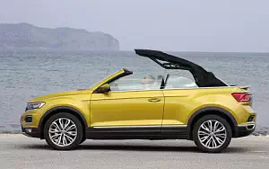   Volkswagen T-Roc Cabriolet (Turmeric Yellow) - 2020