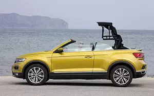   Volkswagen T-Roc Cabriolet (Turmeric Yellow) - 2020