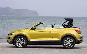   Volkswagen T-Roc Cabriolet (Turmeric Yellow) - 2020