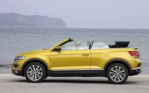   Volkswagen T-Roc Cabriolet (Turmeric Yellow) - 2020