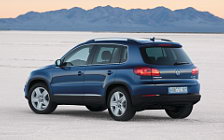   Volkswagen Tiguan Equipment Track Style - 2011