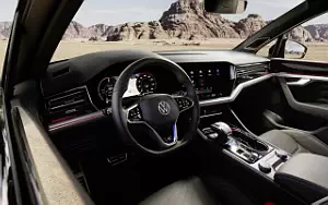   Volkswagen Touareg R eHybrid - 2023