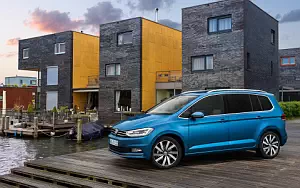   Volkswagen Touran TDI - 2015