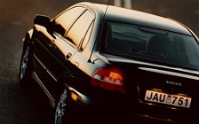   Volvo S40 - 2001