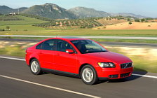   Volvo S40 - 2004