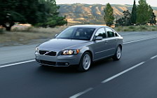   Volvo S40 - 2004