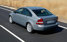   Volvo S40 - 2004