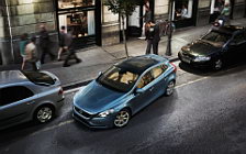   Volvo V40 - 2013