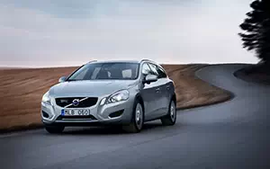   Volvo V60 Plug-in-Hybrid - 2013