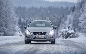   Volvo V60 Plug-in-Hybrid - 2013