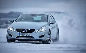   Volvo V60 Plug-in-Hybrid - 2013