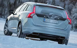   Volvo V60 Plug-in-Hybrid - 2013