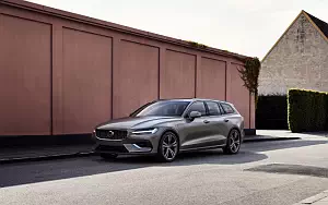   Volvo V60 T8 Twin Engine AWD Inscription - 2018