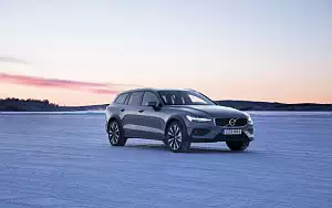   Volvo V60 T5 Cross Country - 2019