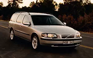   Volvo V70 - 2001