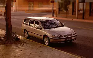   Volvo V70 - 2001