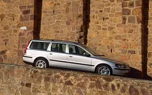   Volvo V70 - 2001